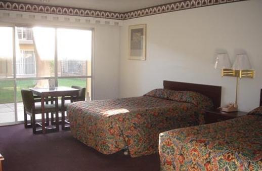 Menifee Inn 2*