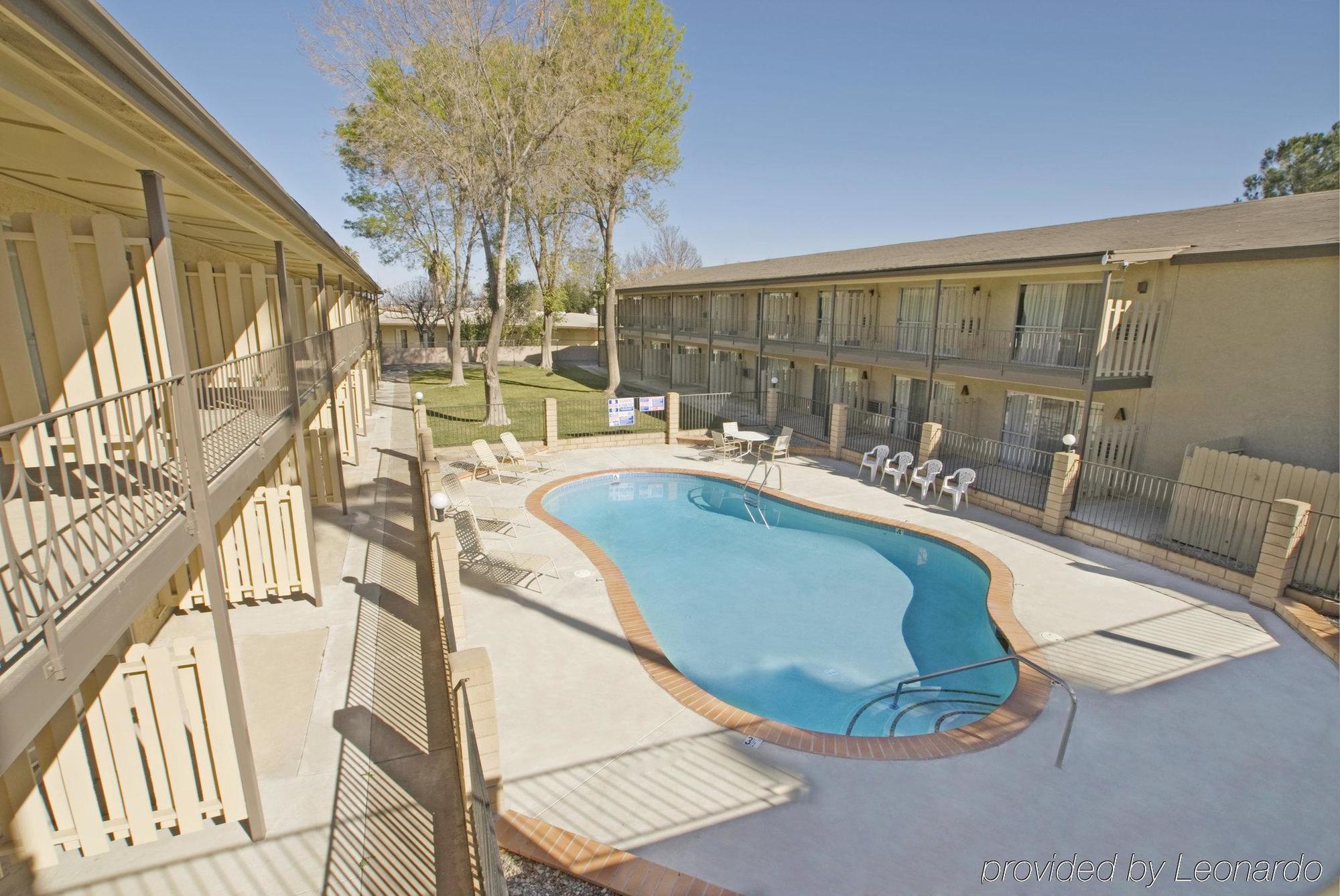 Menifee Inn 2*